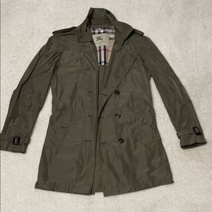 100% authentic Burberry trench coat